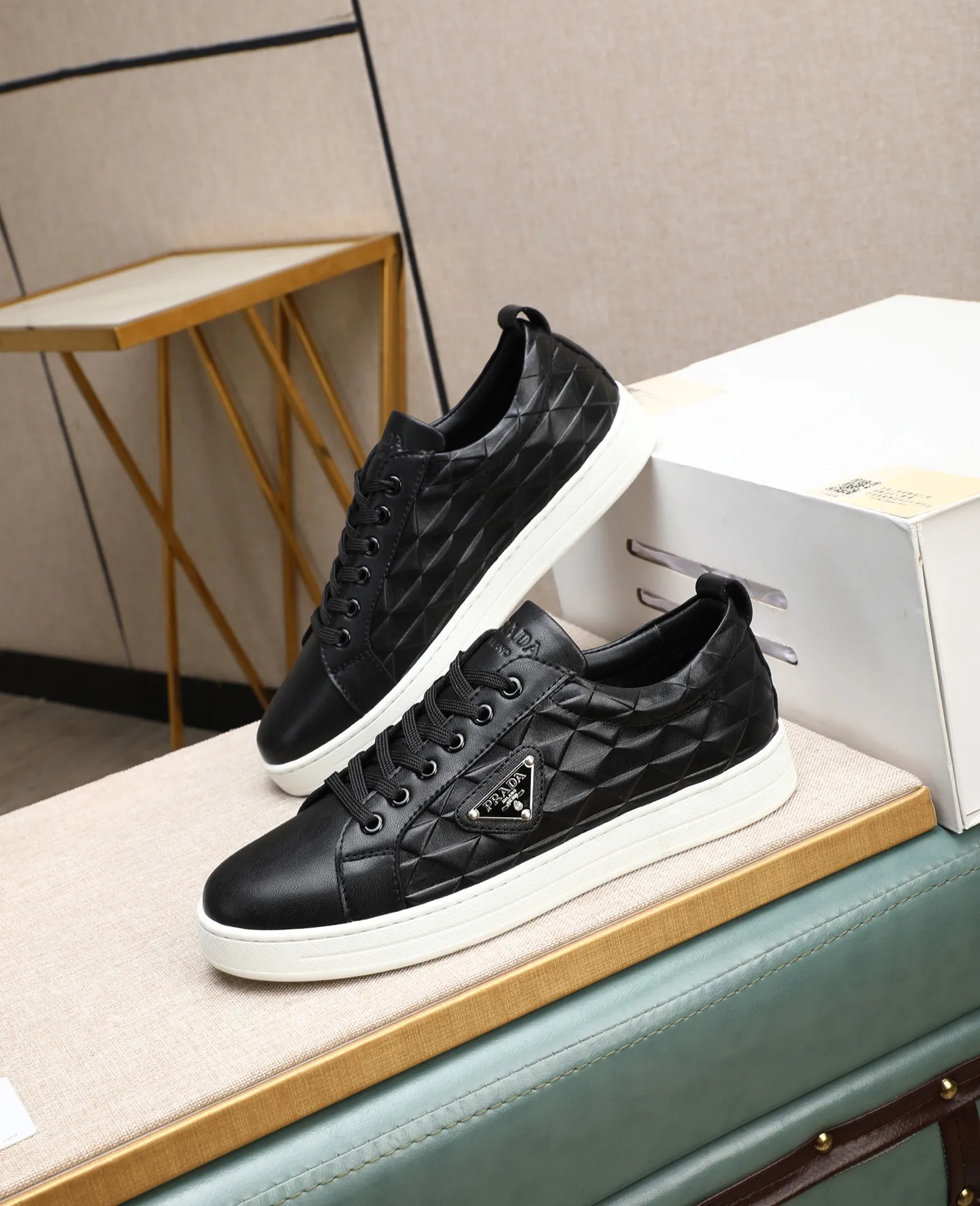 Men's men's shoes💰440🌹🌹[PRADA—Prada] latest model🙈original replica! 👟👟👟Available here. The workmanship is top-notch. The upper is made of Italian 🇮🇹Imported calfskin. ❗️Breathable genuine leather lining @Suitable for travel. The original version has an enlarged engraved sole, making it suitable for all kinds of travels, showing low-key luxury. Let quality speak for itself. Color: Size: 38-44